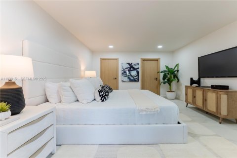 Villa ou maison à vendre à Fort Lauderdale, Floride: 3 chambres, 215.81 m2 № 1988940 - photo 17