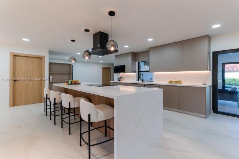 Villa ou maison à vendre à Fort Lauderdale, Floride: 3 chambres, 215.81 m2 № 1988940 - photo 13