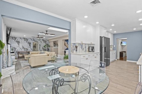 Villa ou maison à vendre à Dunedin, Floride: 6 chambres, 310.2 m2 № 2132787 - photo 19