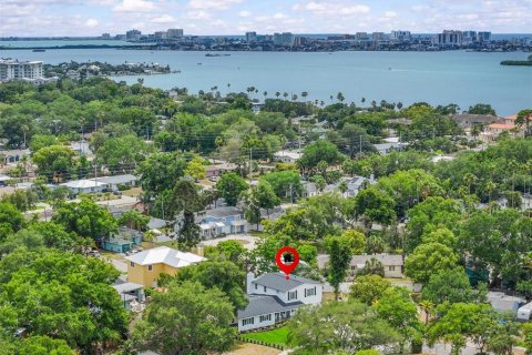 Villa ou maison à vendre à Dunedin, Floride: 6 chambres, 310.2 m2 № 2132787 - photo 3