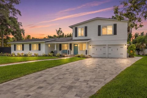 Villa ou maison à Dunedin, Floride 6 chambres, 310.2 m2 № 2132787