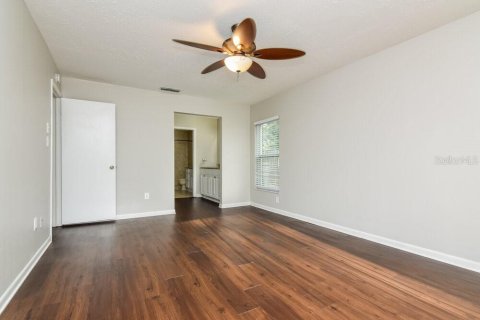 Casa en alquiler en Brandon, Florida, 4 dormitorios, 185.43 m2 № 1905070 - foto 10