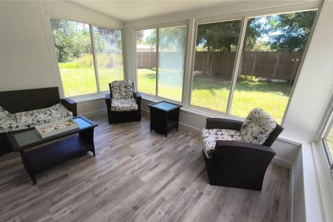 House in Venice, Florida 2 bedrooms, 139.35 sq.m. № 2097216 - photo 25
