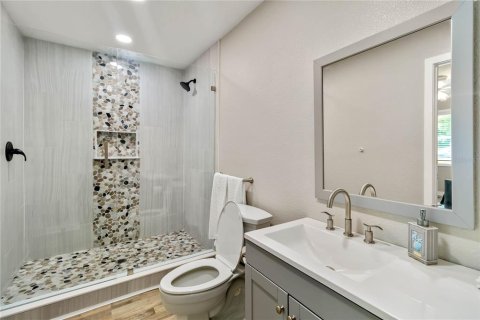 House in Venice, Florida 2 bedrooms, 139.35 sq.m. № 2097216 - photo 23