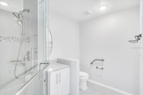 Casa en venta en Winter Park, Florida, 4 dormitorios, 214.79 m2 № 2151859 - foto 16