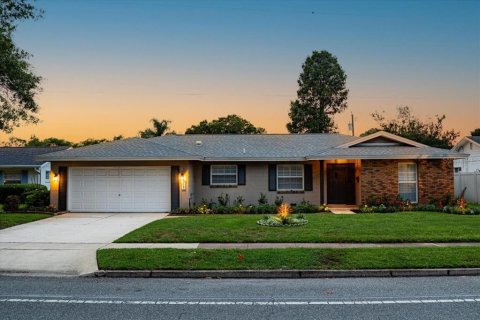 Casa en venta en Winter Park, Florida, 4 dormitorios, 214.79 m2 № 2151859 - foto 3