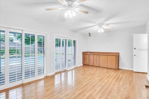 Casa en venta en Winter Park, Florida, 4 dormitorios, 214.79 m2 № 2151859 - foto 18