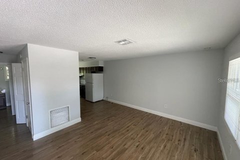 Appartement à louer à Belleview, Floride: 2 chambres, 72.84 m2 № 2405217 - photo 3