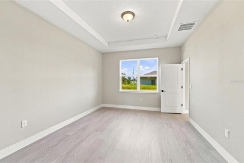 House in Ocala, Florida 4 bedrooms, 164.44 sq.m. № 2347946 - photo 14