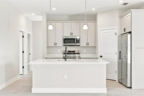 House in Ocala, Florida 4 bedrooms, 164.44 sq.m. № 2347946 - photo 8