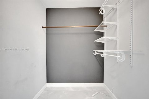 Купить кондоминиум в Бей-Харбор-Айлендс, Флорида 2 спальни, 144.46м2, № 2043520 - фото 24