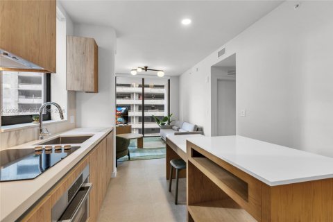 Copropriété à louer à Miami, Floride: 2 chambres, 75.25 m2 № 2184574 - photo 3
