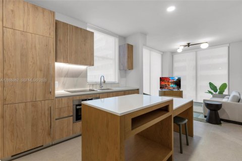 Copropriété à louer à Miami, Floride: 2 chambres, 75.25 m2 № 2184574 - photo 11