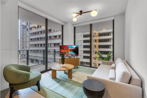 Copropriété à louer à Miami, Floride: 2 chambres, 75.25 m2 № 2184574 - photo 4