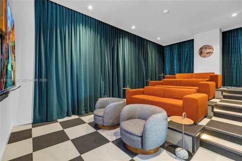 Copropriété à louer à Miami, Floride: 2 chambres, 75.25 m2 № 2184574 - photo 25