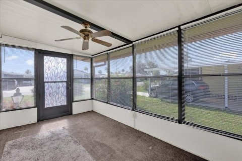 Villa ou maison à vendre à Wildwood, Floride: 2 chambres, 106.28 m2 № 1777405 - photo 4