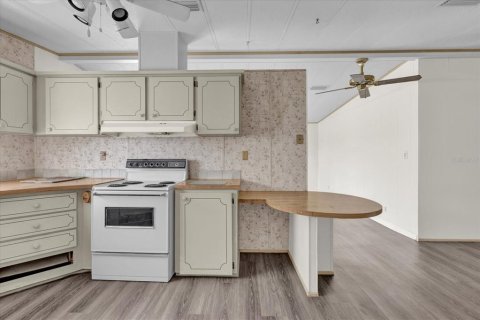 Villa ou maison à vendre à Wildwood, Floride: 2 chambres, 106.28 m2 № 1777405 - photo 6
