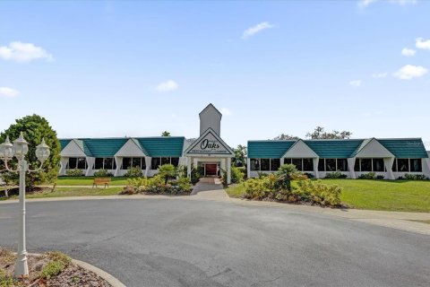 Villa ou maison à vendre à Wildwood, Floride: 2 chambres, 106.28 m2 № 1777405 - photo 28