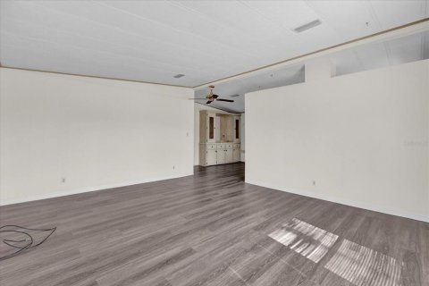 Villa ou maison à vendre à Wildwood, Floride: 2 chambres, 106.28 m2 № 1777405 - photo 13