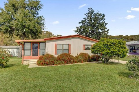 Villa ou maison à vendre à Wildwood, Floride: 2 chambres, 106.28 m2 № 1777405 - photo 2