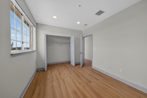 Adosado en venta en Wilton Manors, Florida, 4 dormitorios, 258.73 m2 № 2190255 - foto 24
