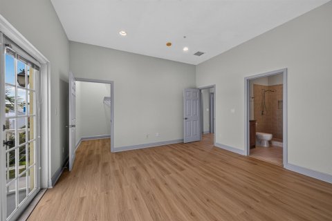 Adosado en venta en Wilton Manors, Florida, 4 dormitorios, 258.73 m2 № 2190255 - foto 18