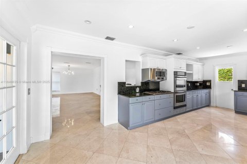 Villa ou maison à vendre à Hallandale Beach, Floride: 3 chambres, 228.73 m2 № 1935748 - photo 12