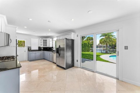 Villa ou maison à vendre à Hallandale Beach, Floride: 3 chambres, 228.73 m2 № 1935748 - photo 10