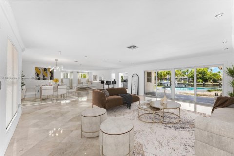 Villa ou maison à vendre à Hallandale Beach, Floride: 3 chambres, 228.73 m2 № 1935748 - photo 7