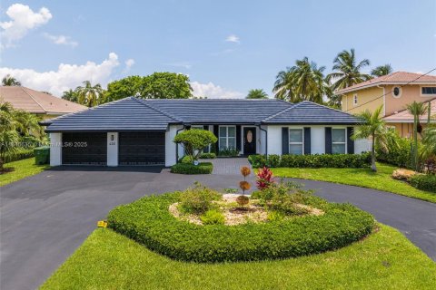 Villa ou maison à vendre à Hallandale Beach, Floride: 3 chambres, 228.73 m2 № 1935748 - photo 19