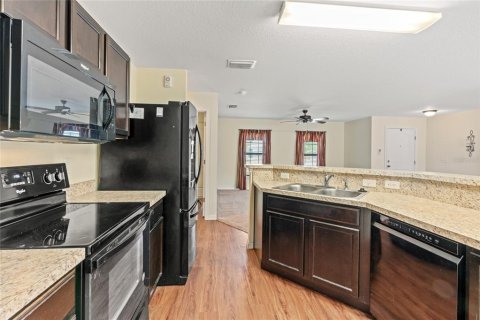 House in DeLand, Florida 3 bedrooms, 135.92 sq.m. № 1687233 - photo 7