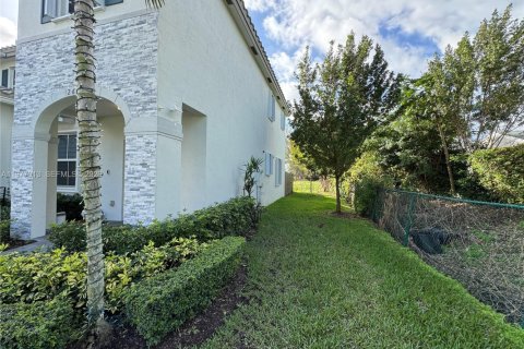 Купить виллу или дом в Хомстед, Флорида 3 спальни, 129.41м2, № 2049038 - фото 3