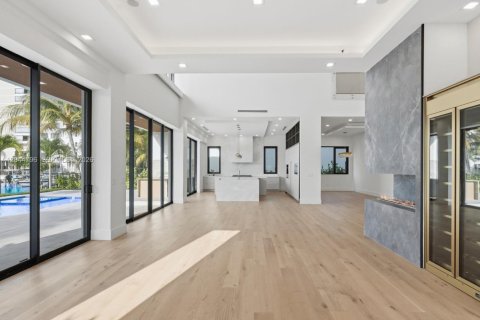 Villa ou maison à vendre à Lauderdale-by-the-Sea, Floride: 7 chambres, 555.09 m2 № 2306909 - photo 8