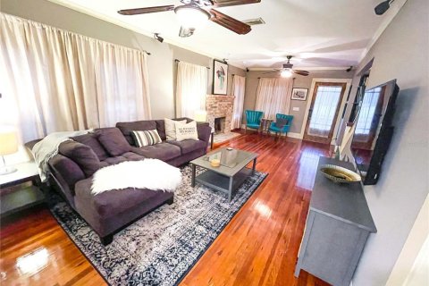 Casa en alquiler en Tampa, Florida, 3 dormitorios, 131.27 m2 № 1877469 - foto 8