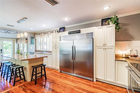 Casa en alquiler en Tampa, Florida, 3 dormitorios, 131.27 m2 № 1877469 - foto 10