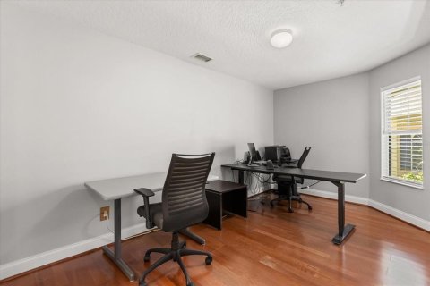 Adosado en venta en Orlando, Florida, 3 dormitorios, 218.97 m2 № 1815089 - foto 16