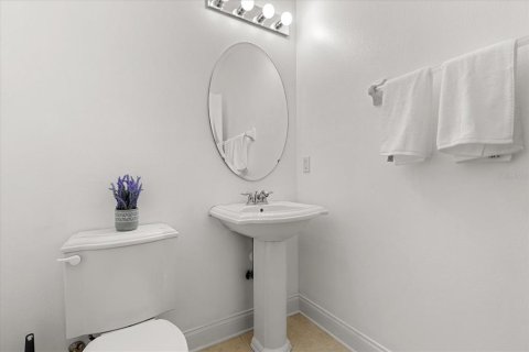 Adosado en venta en Orlando, Florida, 3 dormitorios, 218.97 m2 № 1815089 - foto 9