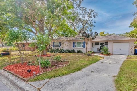 Villa ou maison à Clearwater, Floride 4 chambres, 118.26 m2 № 2134447