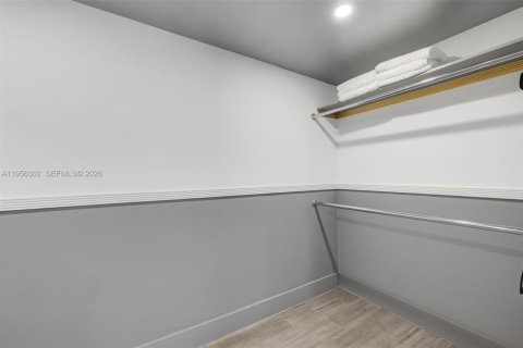Casa en alquiler en Fort Lauderdale, Florida, 3 dormitorios, 121.79 m2 № 2078149 - foto 23