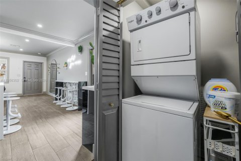 Casa en alquiler en Fort Lauderdale, Florida, 3 dormitorios, 121.79 m2 № 2078149 - foto 18