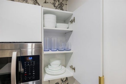 Casa en alquiler en Fort Lauderdale, Florida, 3 dormitorios, 121.79 m2 № 2078149 - foto 30