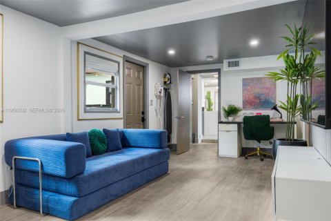 Casa en alquiler en Fort Lauderdale, Florida, 3 dormitorios, 121.79 m2 № 2078149 - foto 21