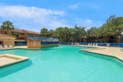 Copropriété à vendre à Miami Lakes, Floride: 1 chambre, 59.46 m2 № 1925760 - photo 21