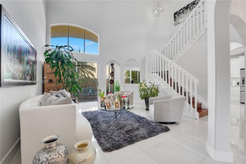 Townhouse in Doral, Florida 3 bedrooms, 211.45 sq.m. № 2031467 - photo 5