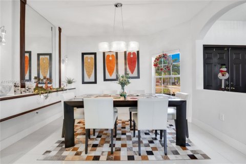 Townhouse in Doral, Florida 3 bedrooms, 211.45 sq.m. № 2031467 - photo 7