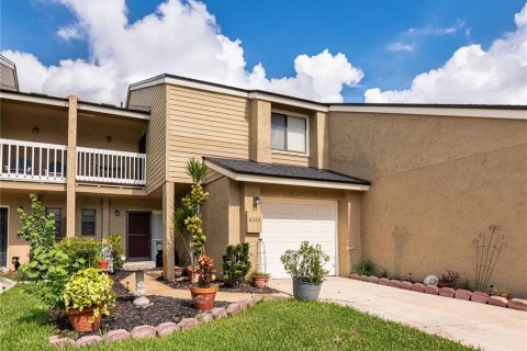 Touwnhouse à vendre à Orlando, Floride: 2 chambres, 129.69 m2 № 1912809 - photo 2