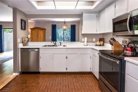 Touwnhouse à vendre à Orlando, Floride: 2 chambres, 129.69 m2 № 1912809 - photo 14