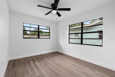 Villa ou maison à vendre à Saint Petersburg, Floride: 3 chambres, 127.28 m2 № 1851848 - photo 7