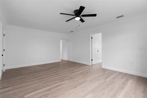 Villa ou maison à vendre à Saint Petersburg, Floride: 3 chambres, 127.28 m2 № 1851848 - photo 6