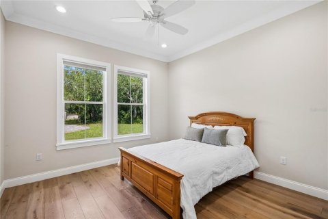 House in Oviedo, Florida 4 bedrooms, 298.49 sq.m. № 2215715 - photo 25